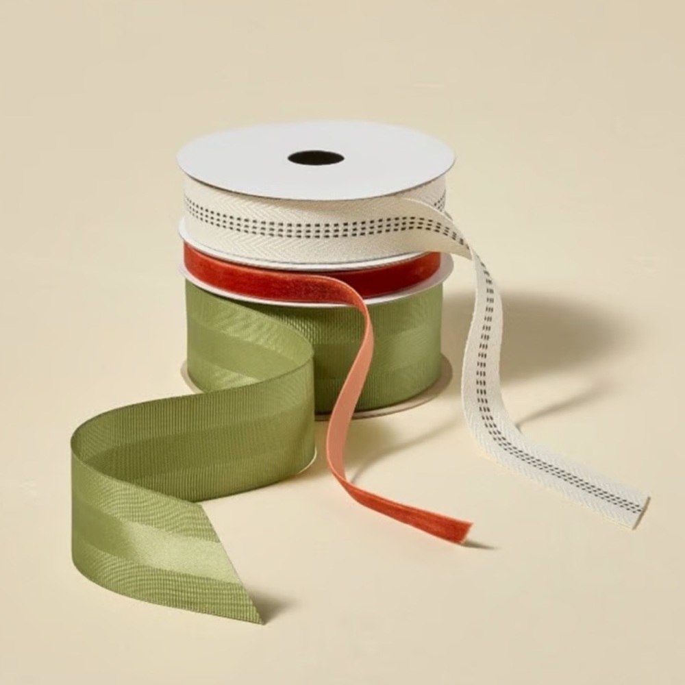 HEARTH & HAND NWT holiday fabric ribbon -green